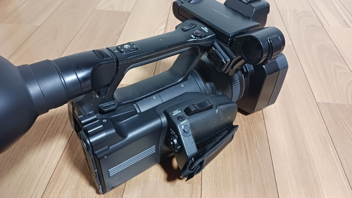 Sony HXR-NX3 NXCAM Professional Camcorder [n1226520117]