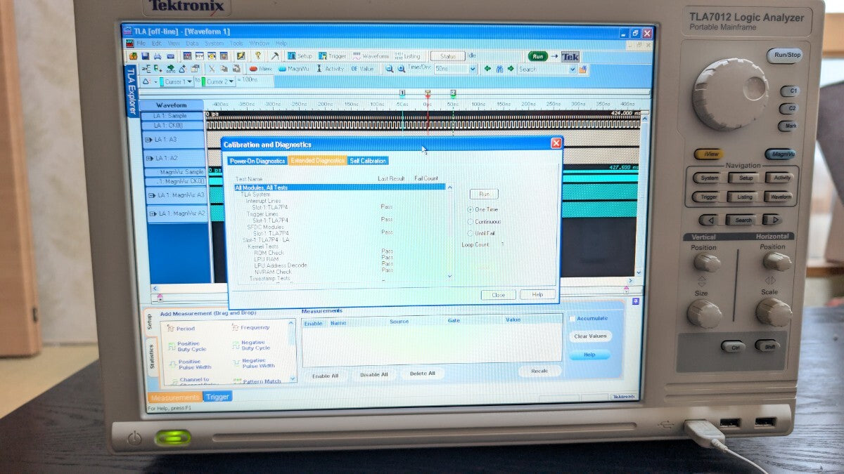 Tektronix TLA7012 Logic Analyzer Portable Mainframe [d1228974847]