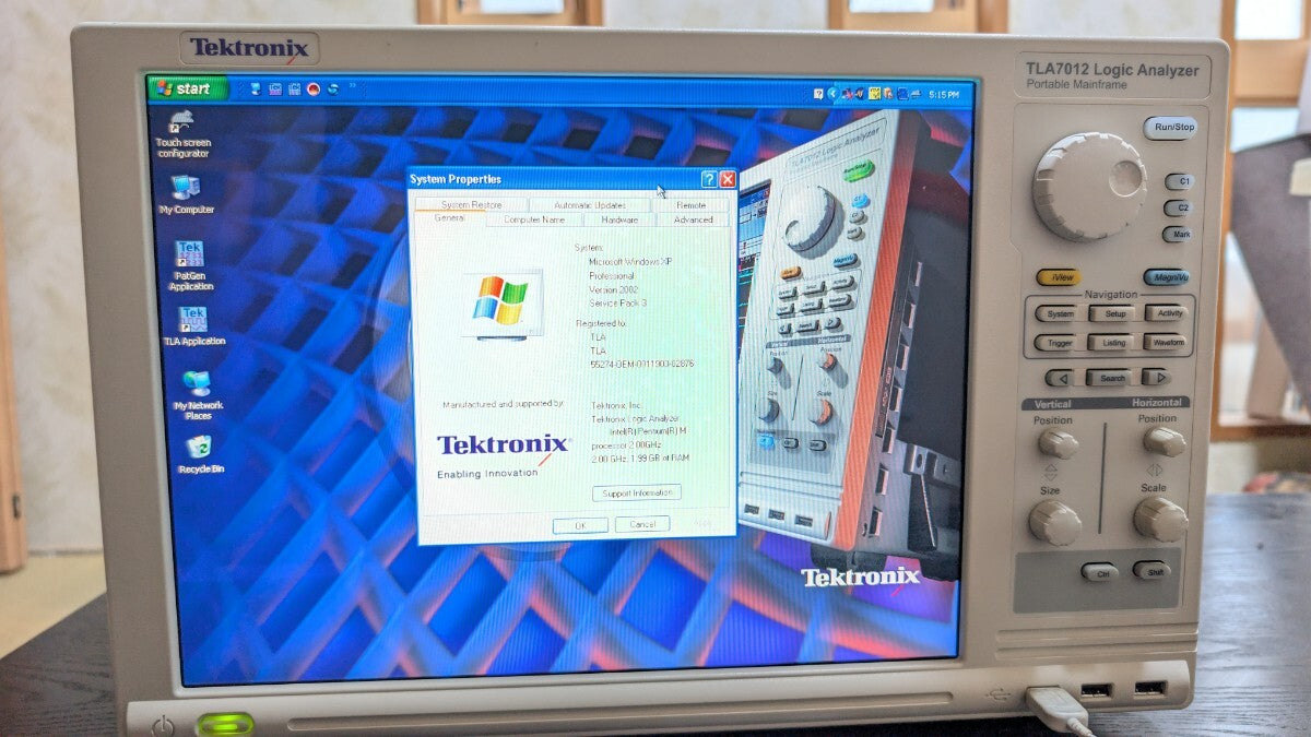 Tektronix TLA7012 Logic Analyzer Portable Mainframe [d1228974847]