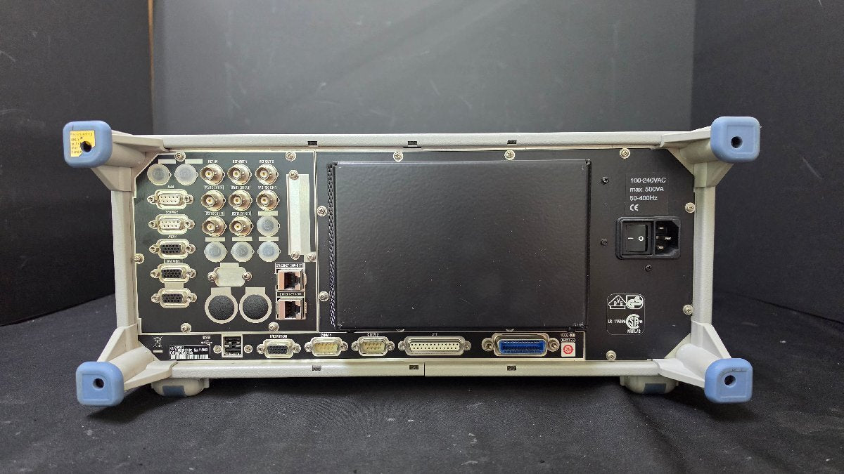 Rohde & Schwarz CMU200 Universal Radio Communication Tester [e1233645442]