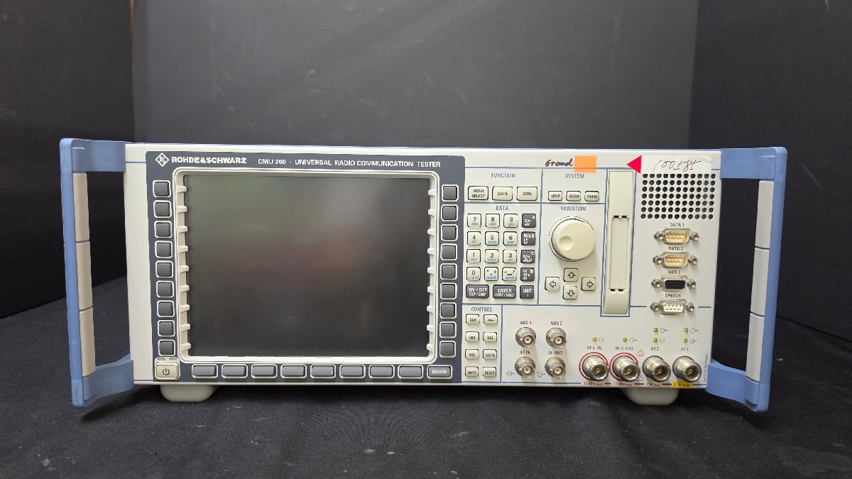 R&S CMU200 Universal Radio Communications Tester [j1233638934]