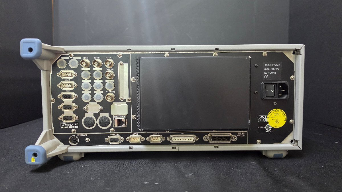 Rohde & Schwarz CMU200 Universal Radio Communication Tester [s1233648079]