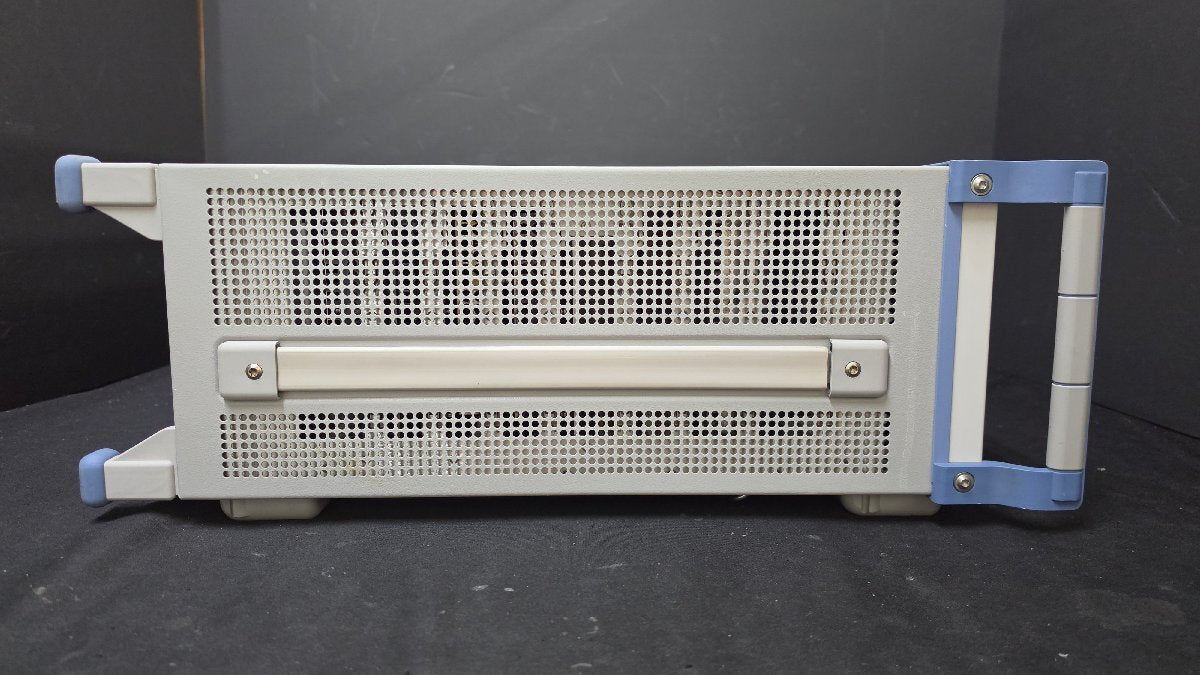 R&S CMU200 Universal Radio Communications Tester [t1233739742]