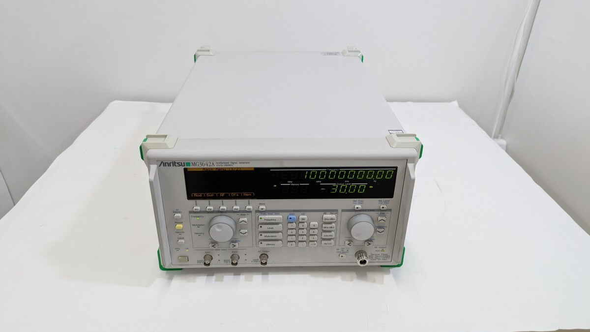 Anritsu MG3642A Synthesized Signal Generator [h1238585769]