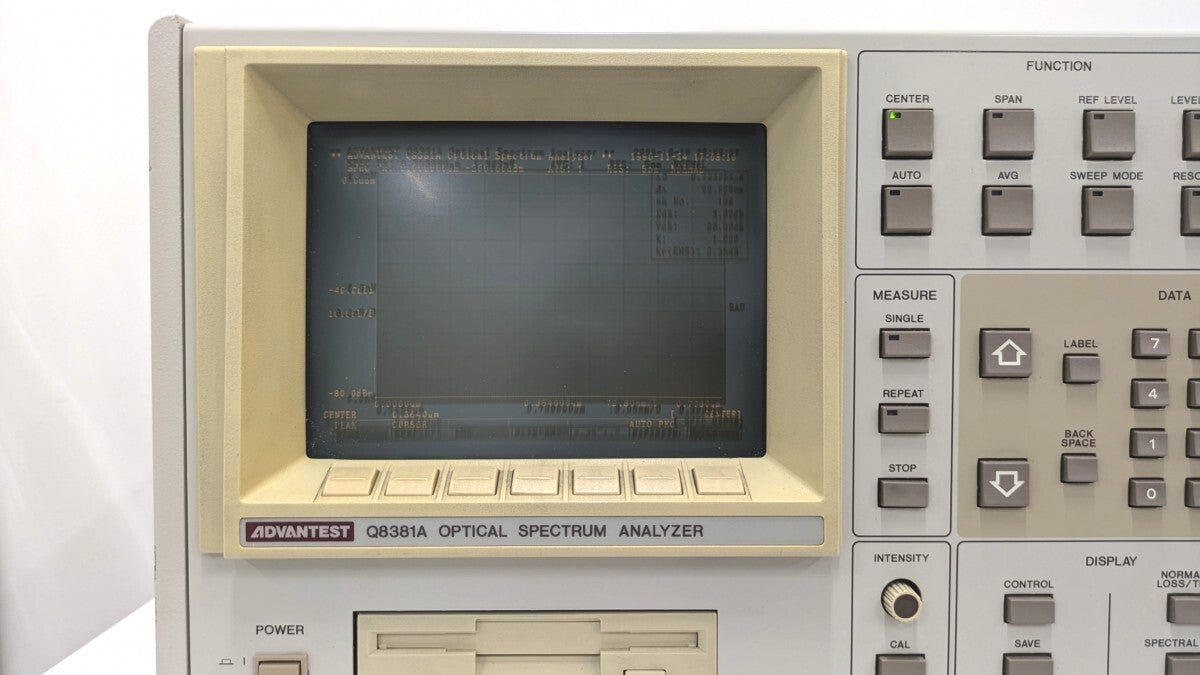 Advantest Q8381A Optical Spectrum Analyzer [d1239145480]
