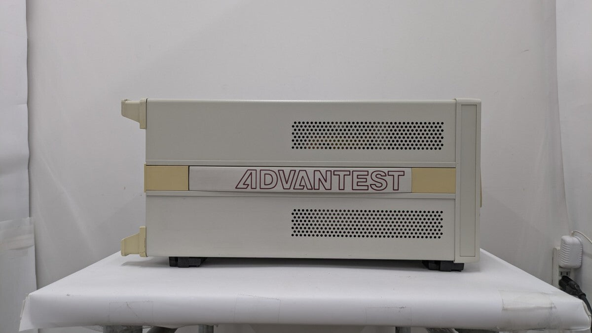 Advantest Q8381A Optical Spectrum Analyzer [d1239145480]