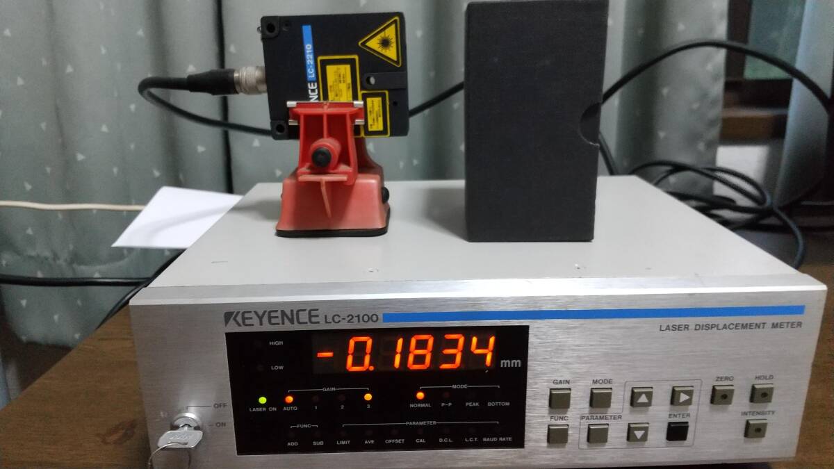 Keyence LC-2100 Laser Displacement Meter with LC-2210 Head [h1239562055]