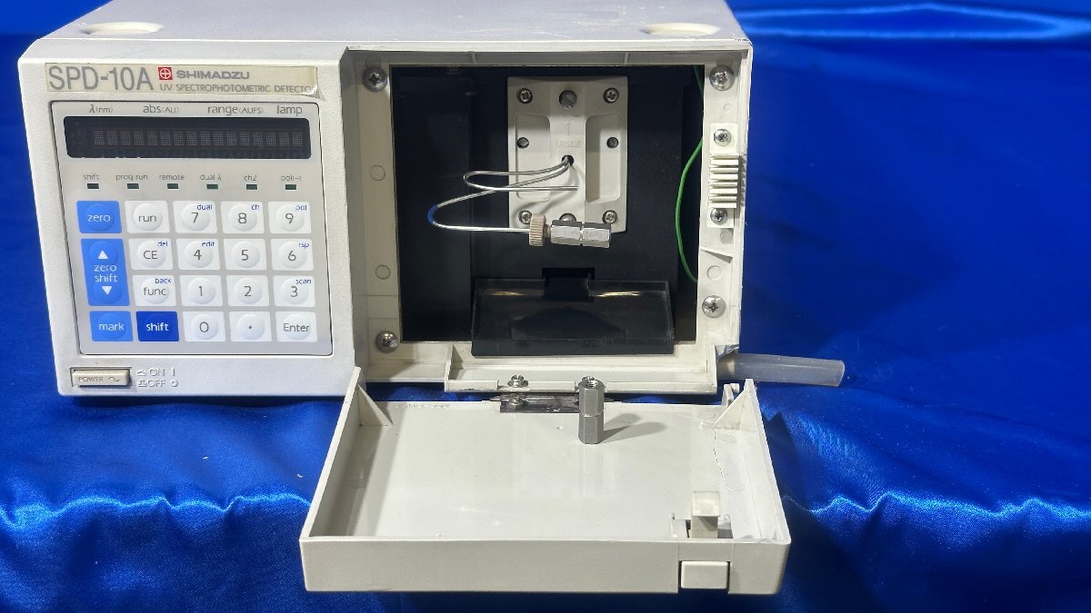 Shimadzu SPD-10A Liquid Chromatograph UV Detector [t1240106234]