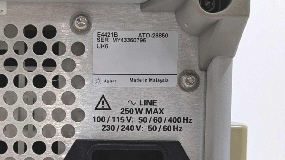 Keysight E4421B Analog Modulation Signal Generator 250kHz-3GHz [q1241391096]