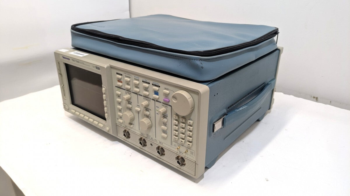 Tektronix TDS754D Digital Oscilloscope 500MHz 4 Channels [h1241452420]