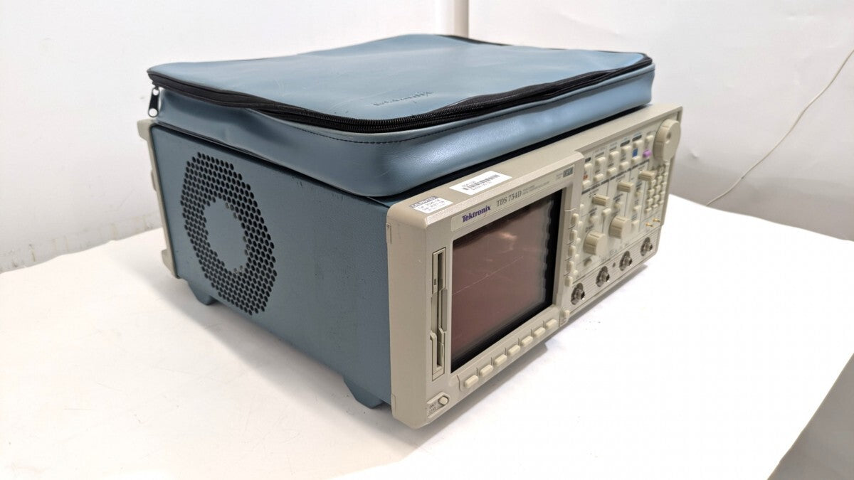 Tektronix TDS754D Digital Oscilloscope 500MHz 4 Channels [h1241452420]