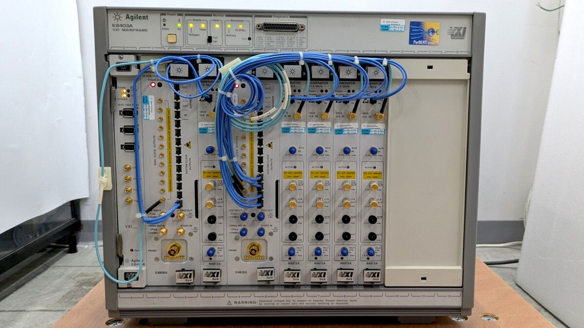 Keysight 81250A Pulse Generator with E8403A Mainframe and Modules (as-is) [k1242259888]