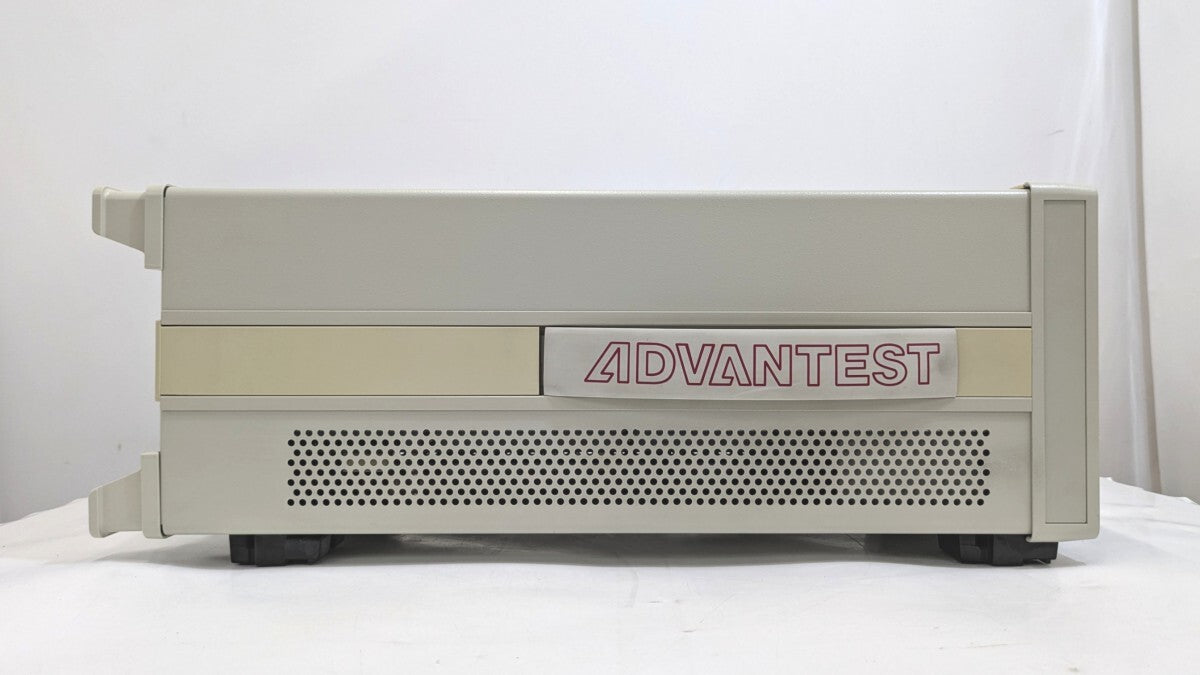 Advantest R6243 DC Voltage Current Source Monitor with Calibration Certificate [l1242292357]