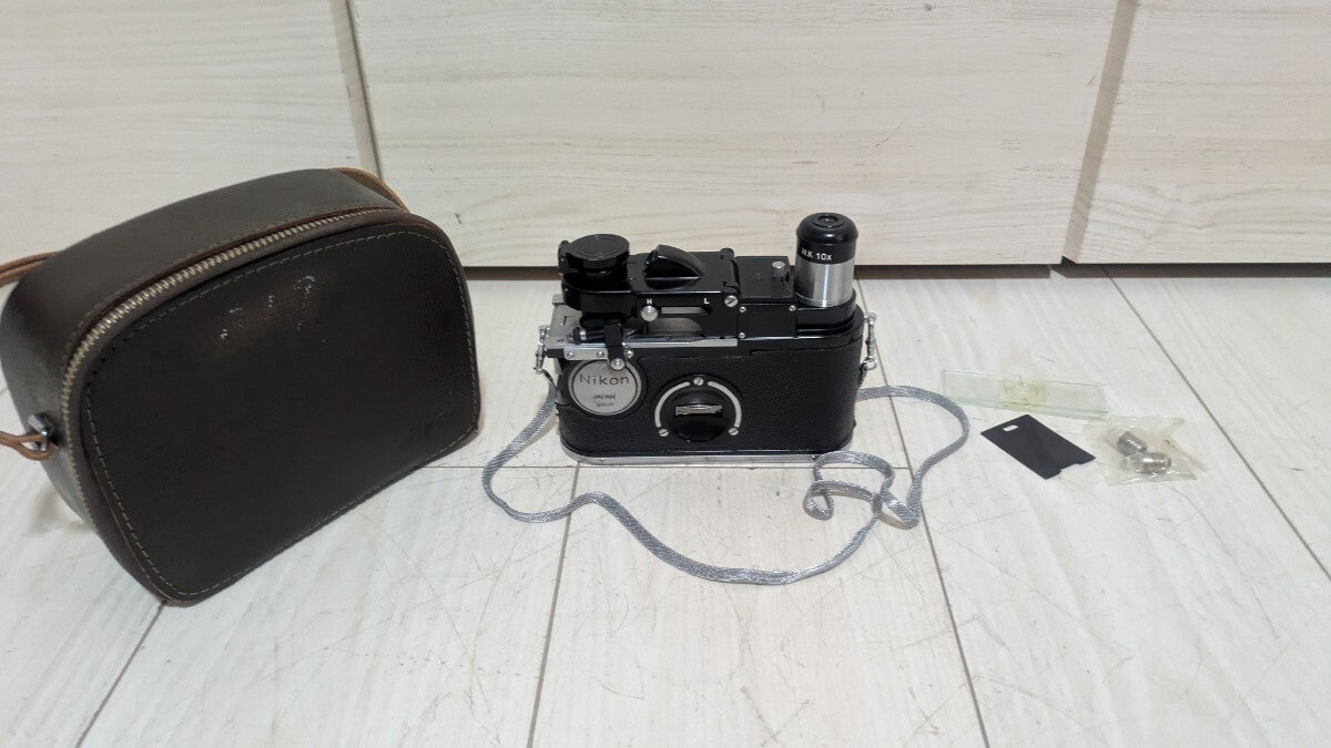 Nikon Portable Microscope [h1247578691]