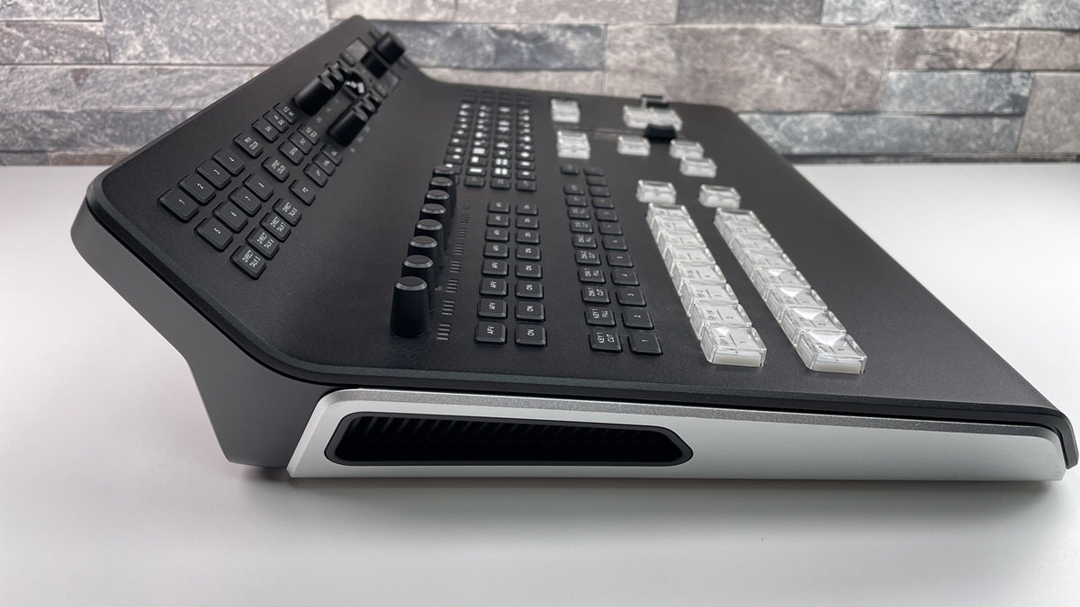 Blackmagic Design ATEM Television Studio Pro 4K Switcher [r1248813642]