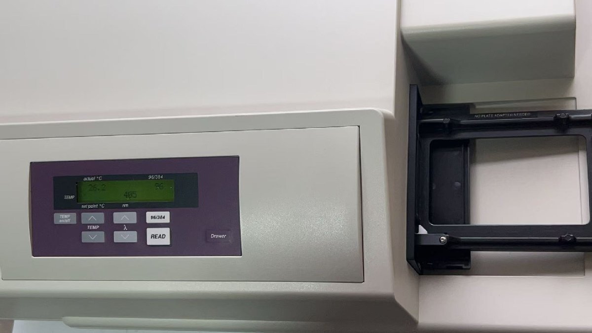 Molecular Devices SpectraMax 340PC 384 Fluorescence Microplate Reader (for parts or not working) [s1249183115]