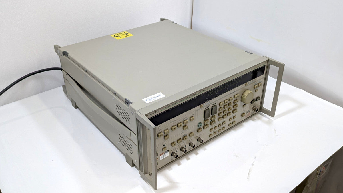 Anritsu MG3633A Signal Generator 10kHz-2700MHz with Calibration Certificate [f1250069044]