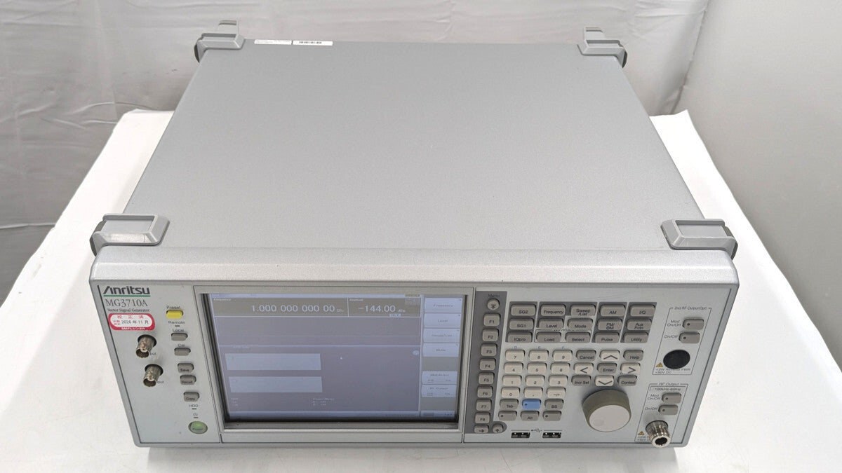 Anritsu MG3710A Vector Signal Generator [v1250226318]