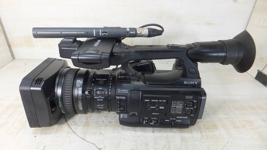 SONY PXW-X200 XDCAM Memory Camcorder with ECM-673 Microphone [p1195823759]