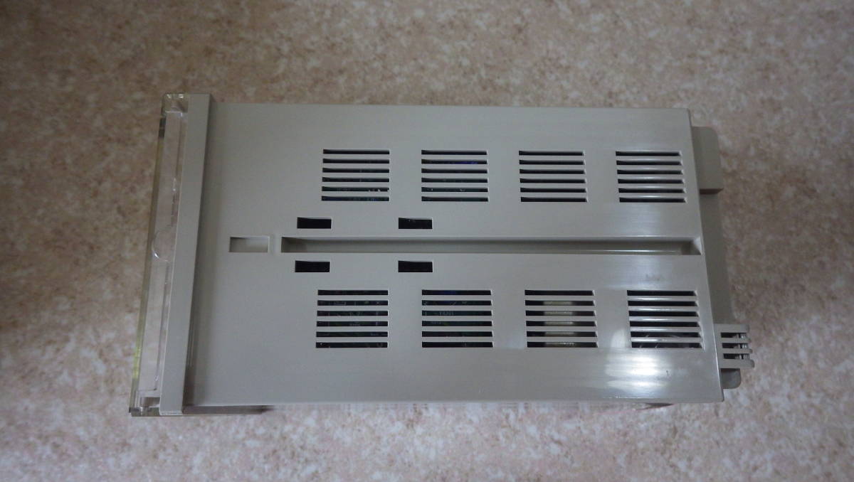 OMRON E5AD-RR7K Temperature Controller [o1093112575]