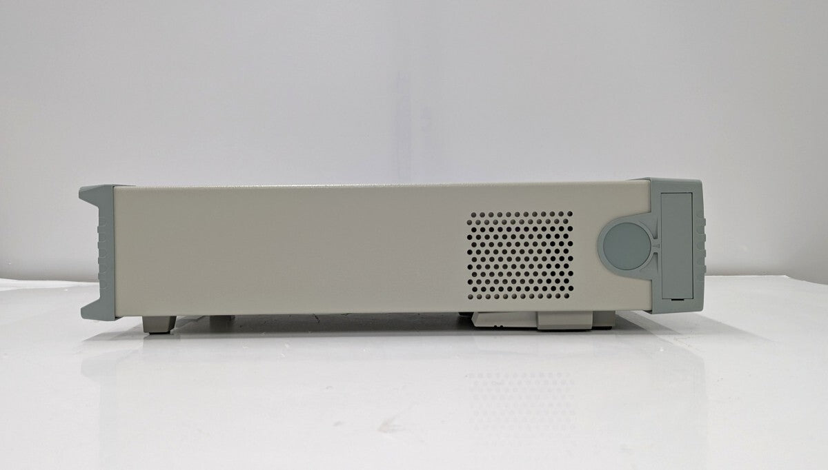 6242 DC Voltage/Current Source Monitor ADC S/N:204090040 [w1211274208]