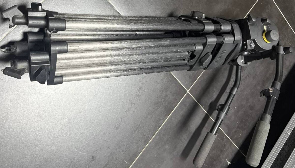 Vinten Vision250 Carbon Fiber Tripod 150mm with Ground Spreader [p1236329482]
