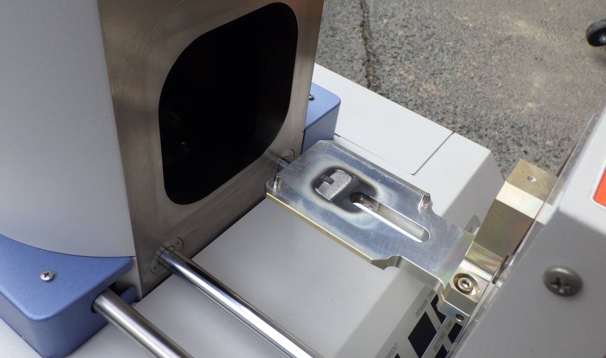 Hitachi E-3500 Ion Milling System [h1249042670]