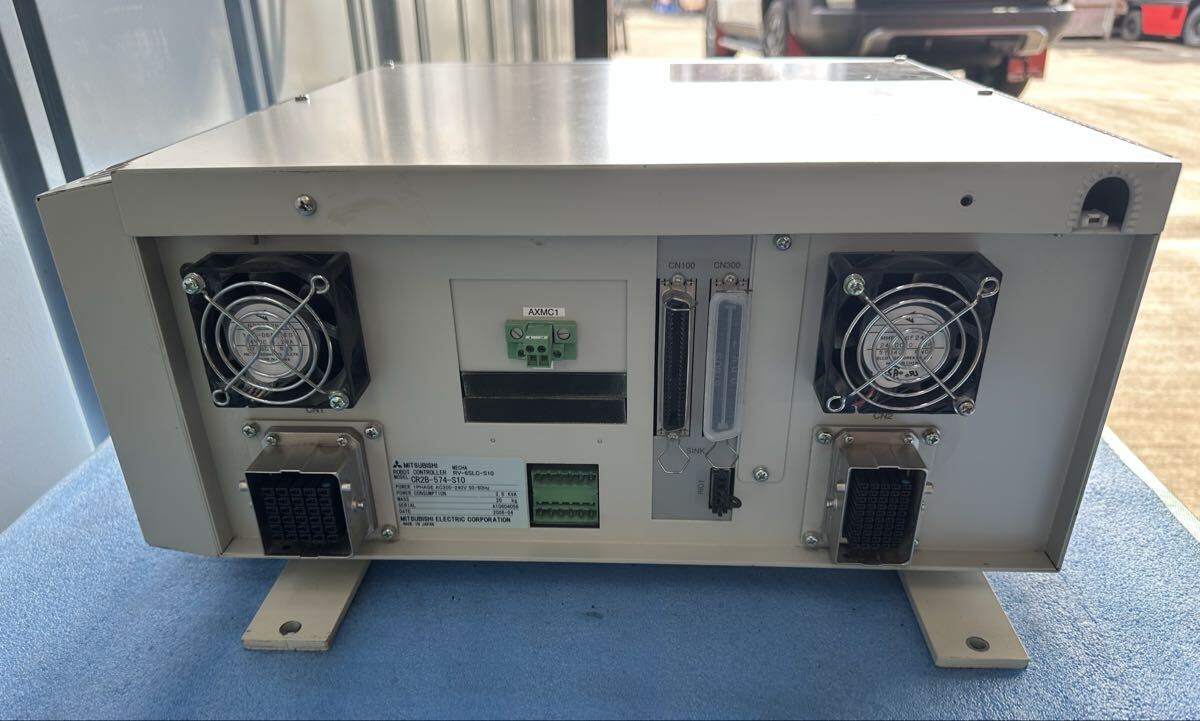 Mitsubishi CR2B-574-S10 Robot Controller [x1219597248]