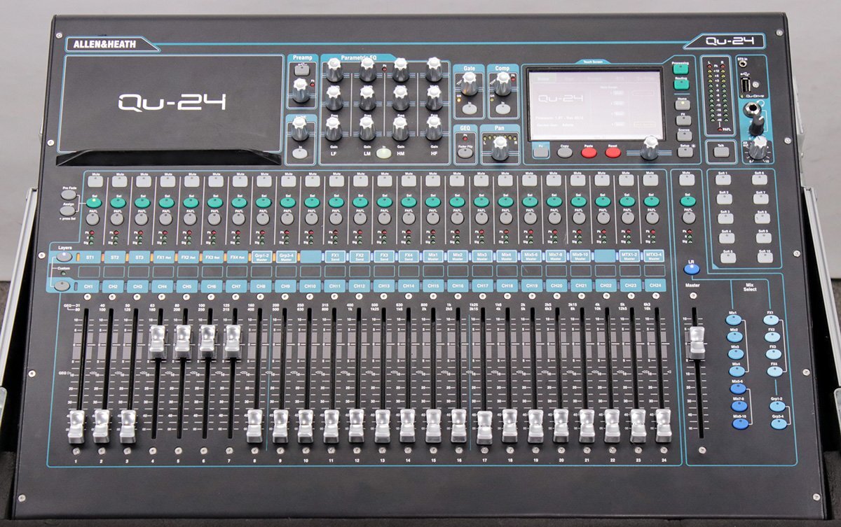 Allen & Heath Qu-24 Digital Mixing Console 32in/24out [s1244687164]