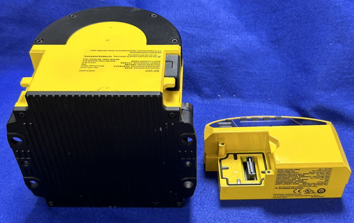 Keyence SZ-VH1 Scanner Head with SZ-VU04 Display Unit [t1131833713]
