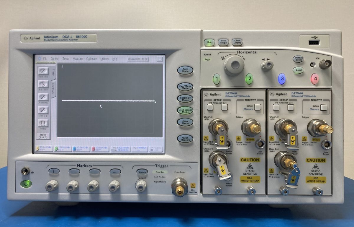 Agilent 86100C DCA-J Wide Bandwidth Oscilloscope Mainframe with 54754A TDR/TDT Modules [v1219010116]