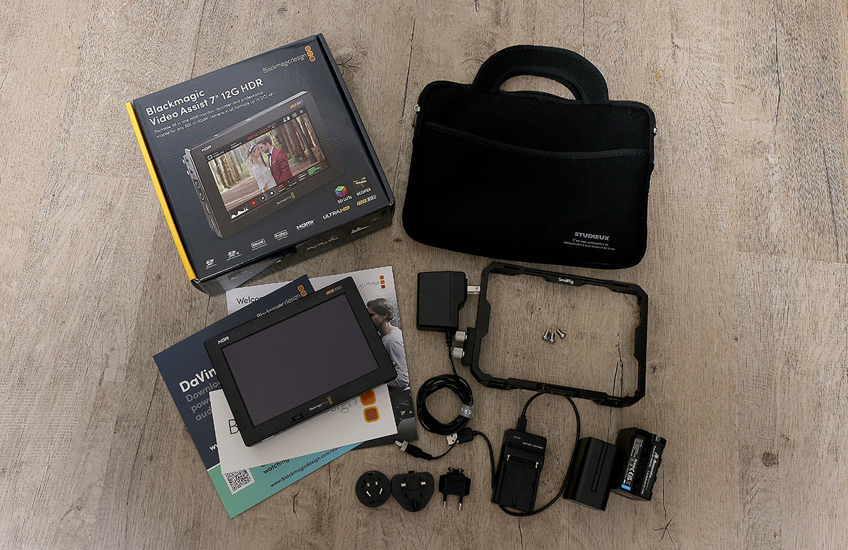 Blackmagic Video Assist 7 12G HDR Monitor with Accessories [g1246120762]