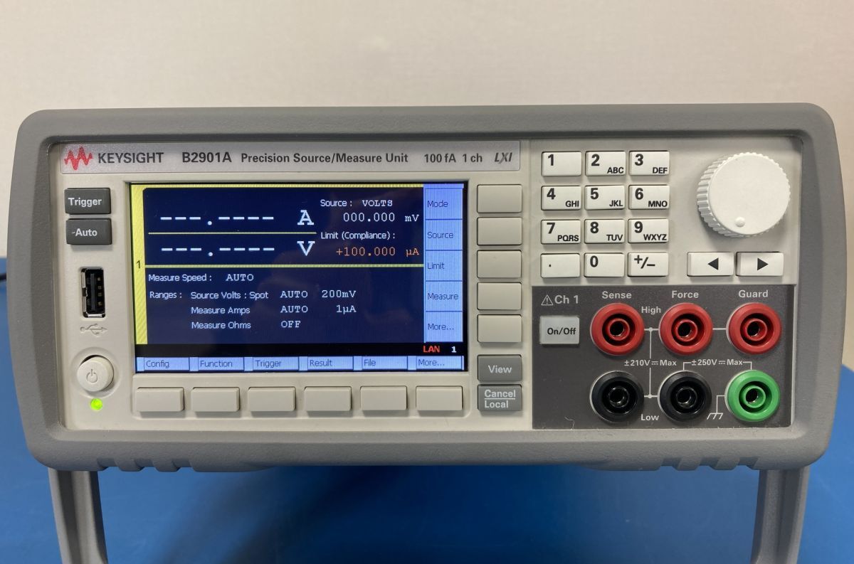 Keysight B2901A Source Measure Unit with S4W04 TRX Cable [n1226380720]