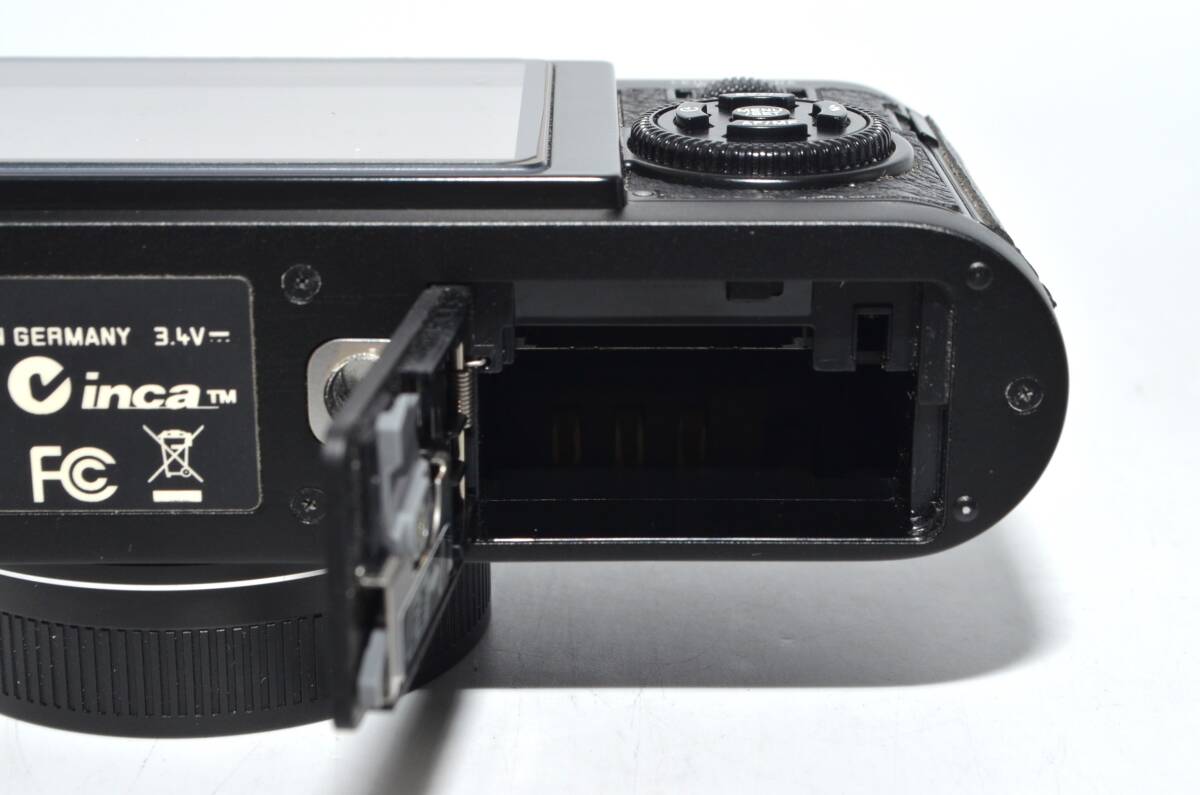 240330★Superior★LEICA X1 Black with accessories [p1137842738]