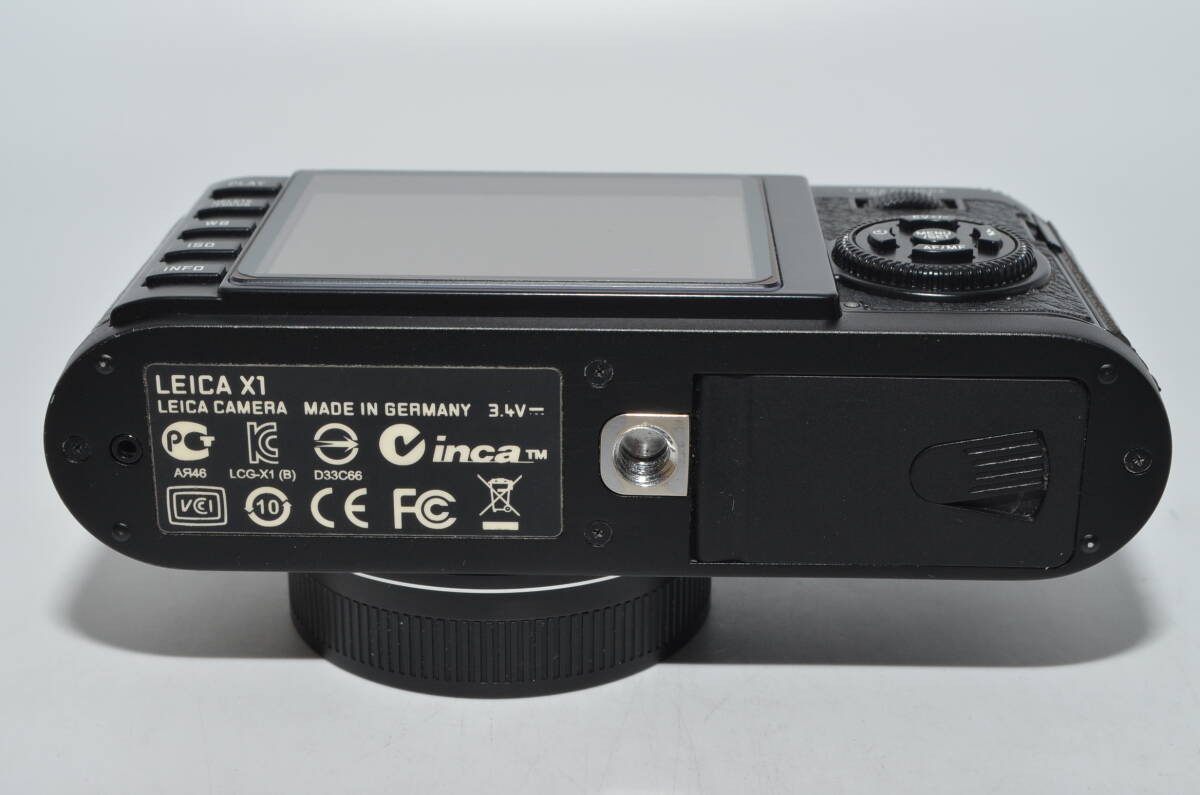 240330★Superior★LEICA X1 Black with accessories [p1137842738]