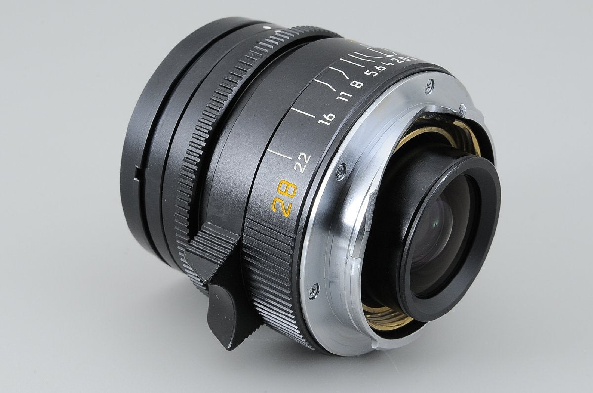 ◆With original box◆Leica Leica ELMARIT-M 28mm F2.8 E46 118090 + 12547 Lens hood, 14013 with cap #12329 [d1211924851]
