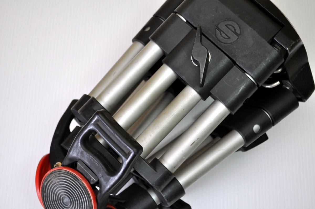Sachtler DA150K Aluminum Tripod 150mm Low Angle Baby Video Tripod with Case [m1180819201]
