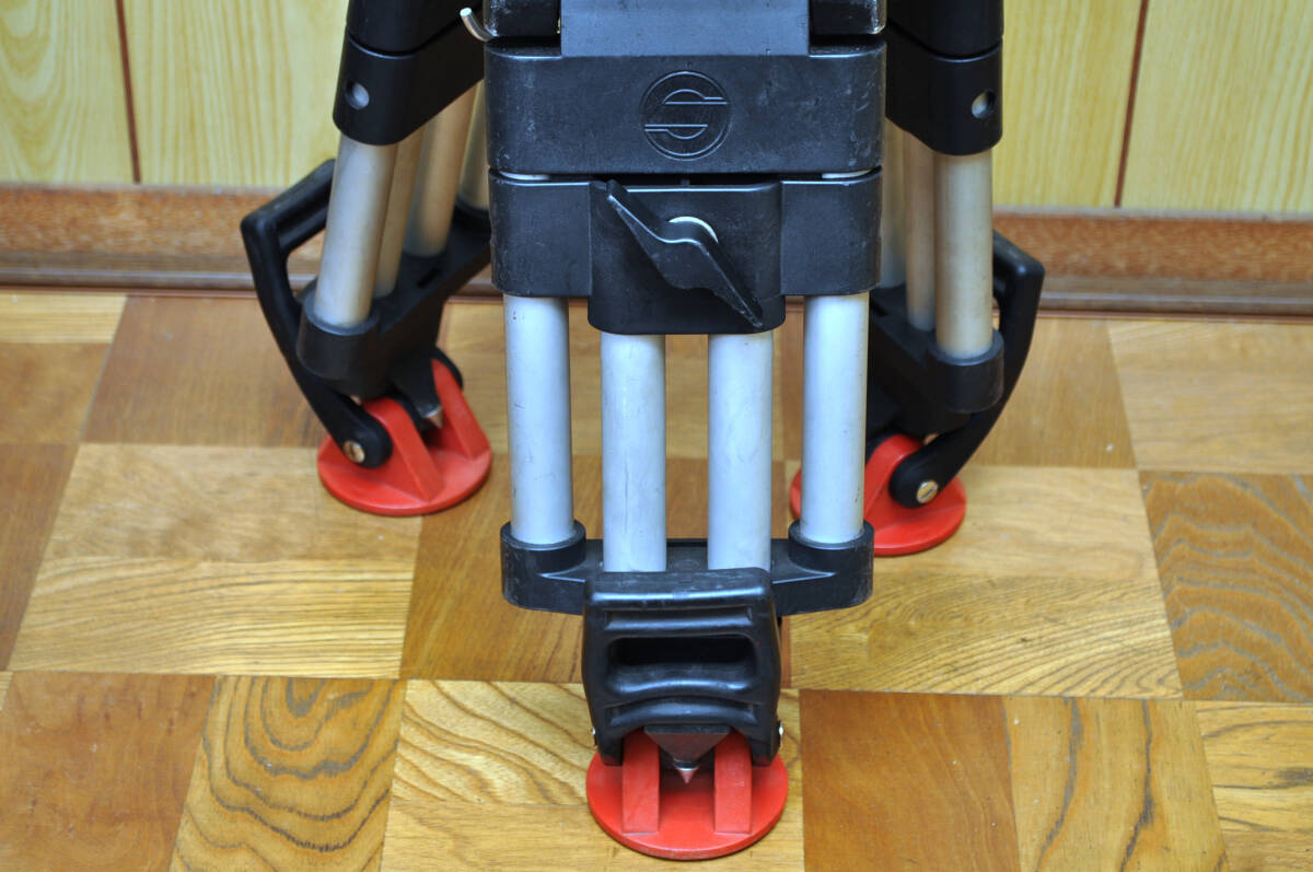 Sachtler DA150K Aluminum Tripod 150mm Low Angle Baby Video Tripod with Case [m1180819201]