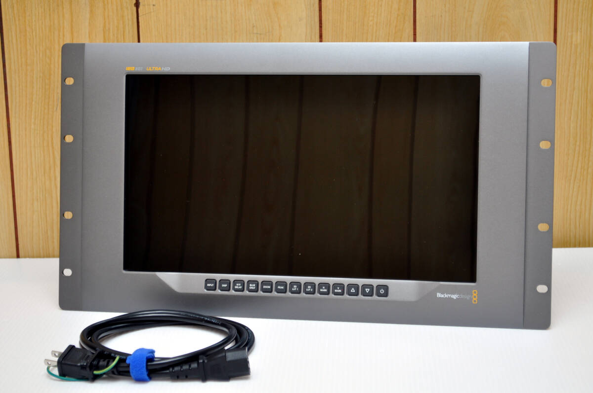Blackmagic Design HDL-SMTV4K12G Ultra HD Broadcast Monitor 12G-SDI [q1190654550]