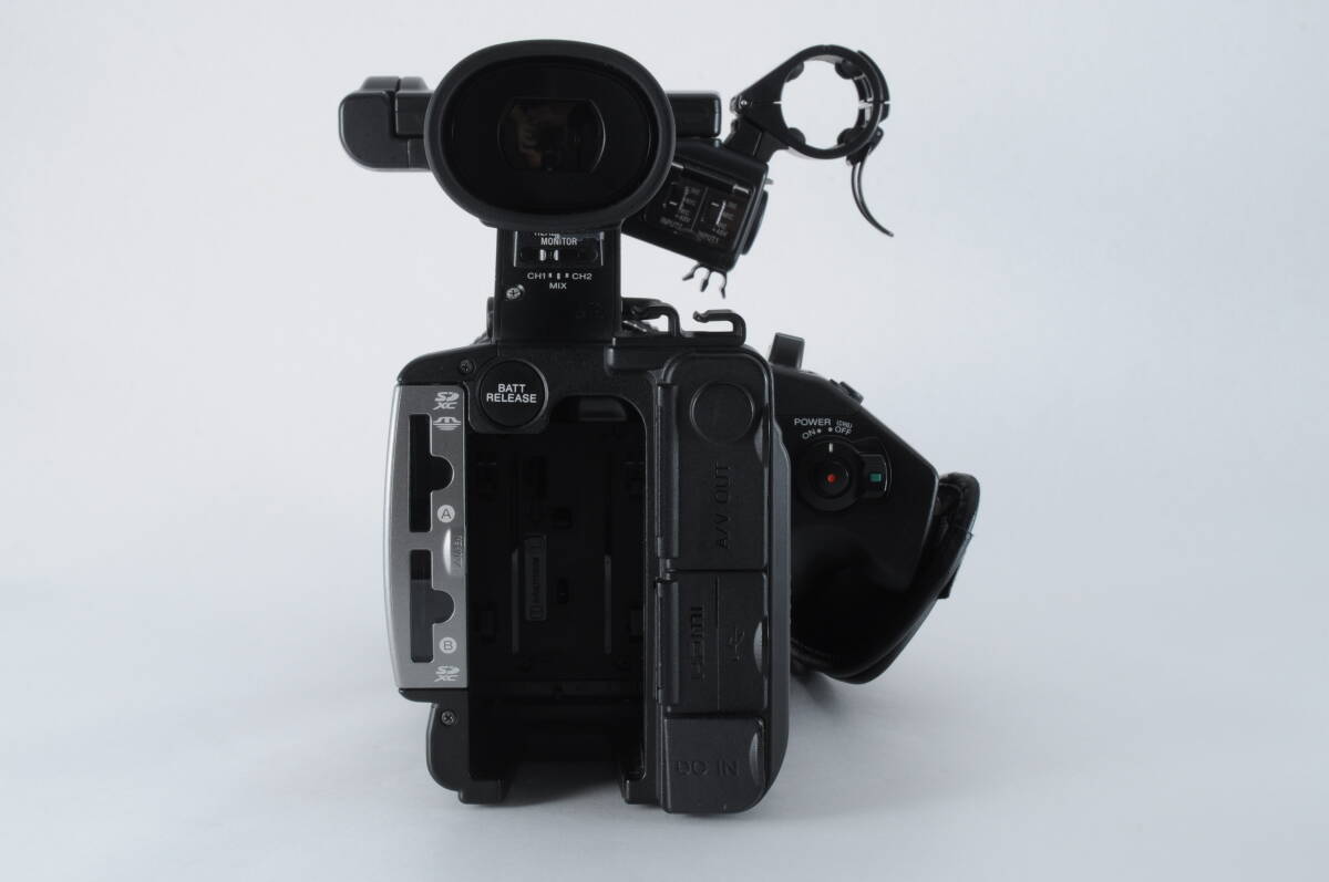 SONY HXR-NX3 NXCAM Professional Video Camera [s1234539459]