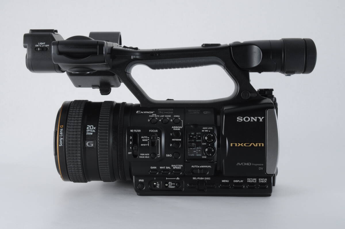 SONY HXR-NX3 NXCAM Professional Video Camera [s1234539459]