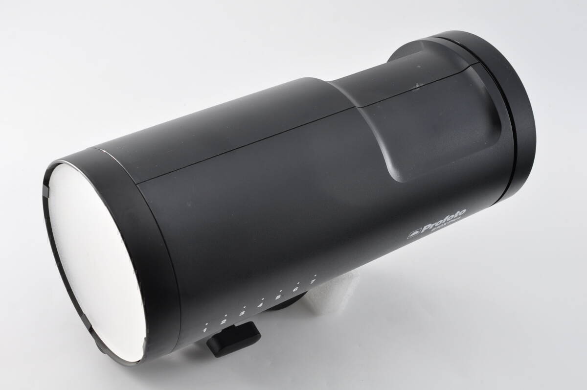 Profoto B10X Plus Strobe Lighting [s1241803920]