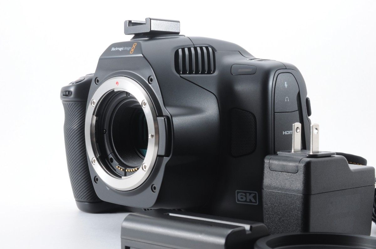 Blackmagic Pocket Cinema Camera 6K Pro [z704610242]