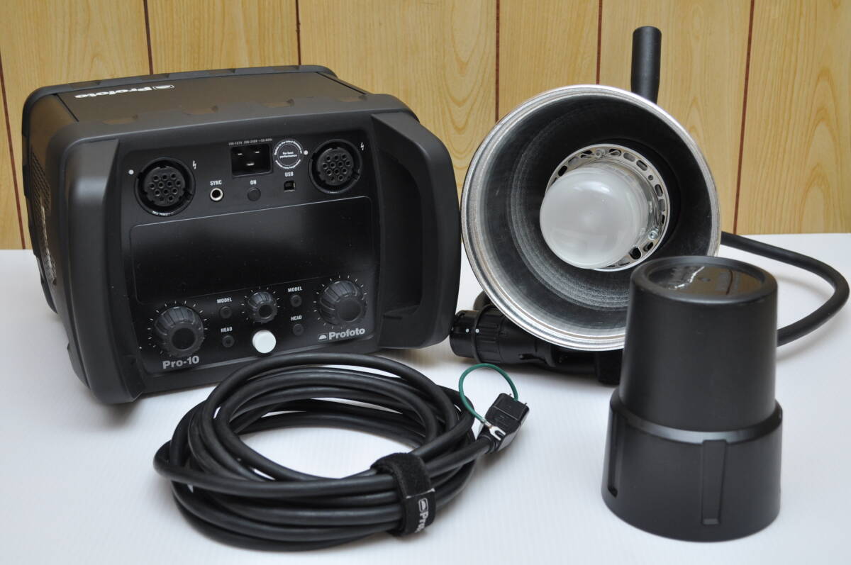Profoto Pro-10 2400 AirTTL Strobe Head Set with ProHead Plus Zoom Reflector [t1249460102]