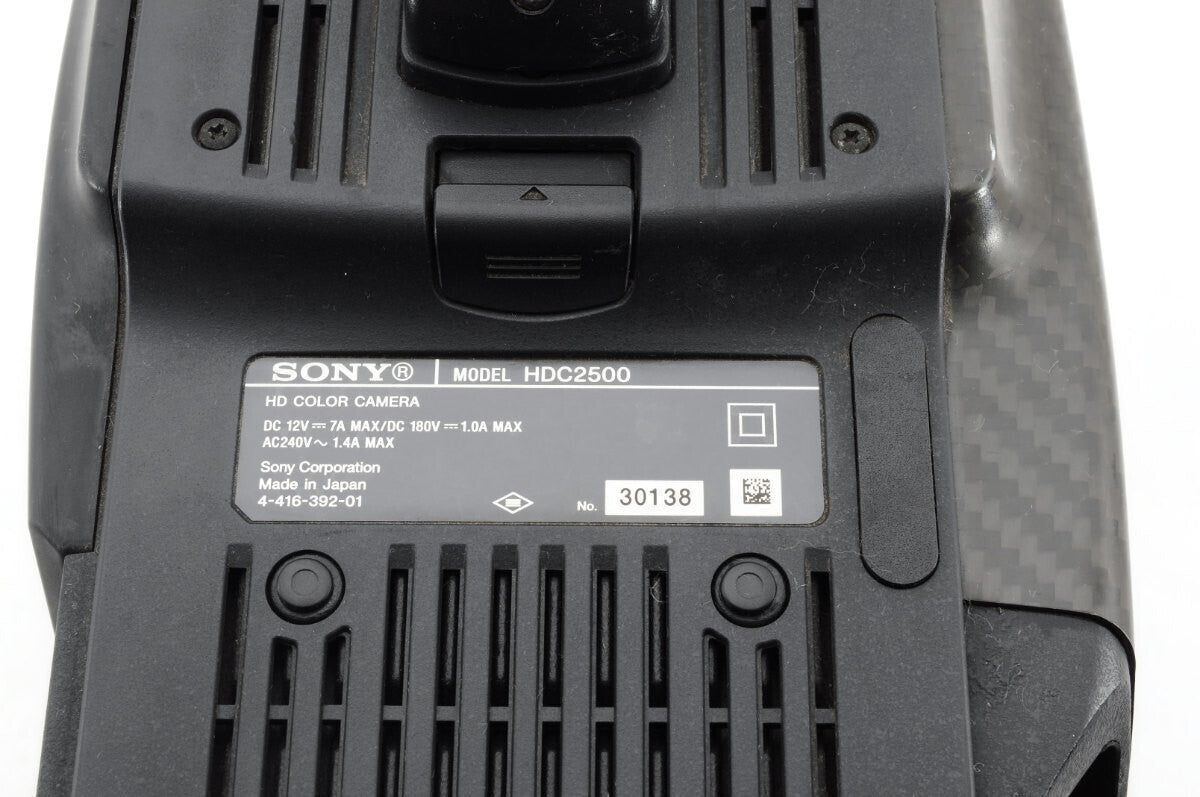 Sony HDC-2500 Professional Camera 2/3-inch Progressive 3CCD (as-is) [w1250254625]