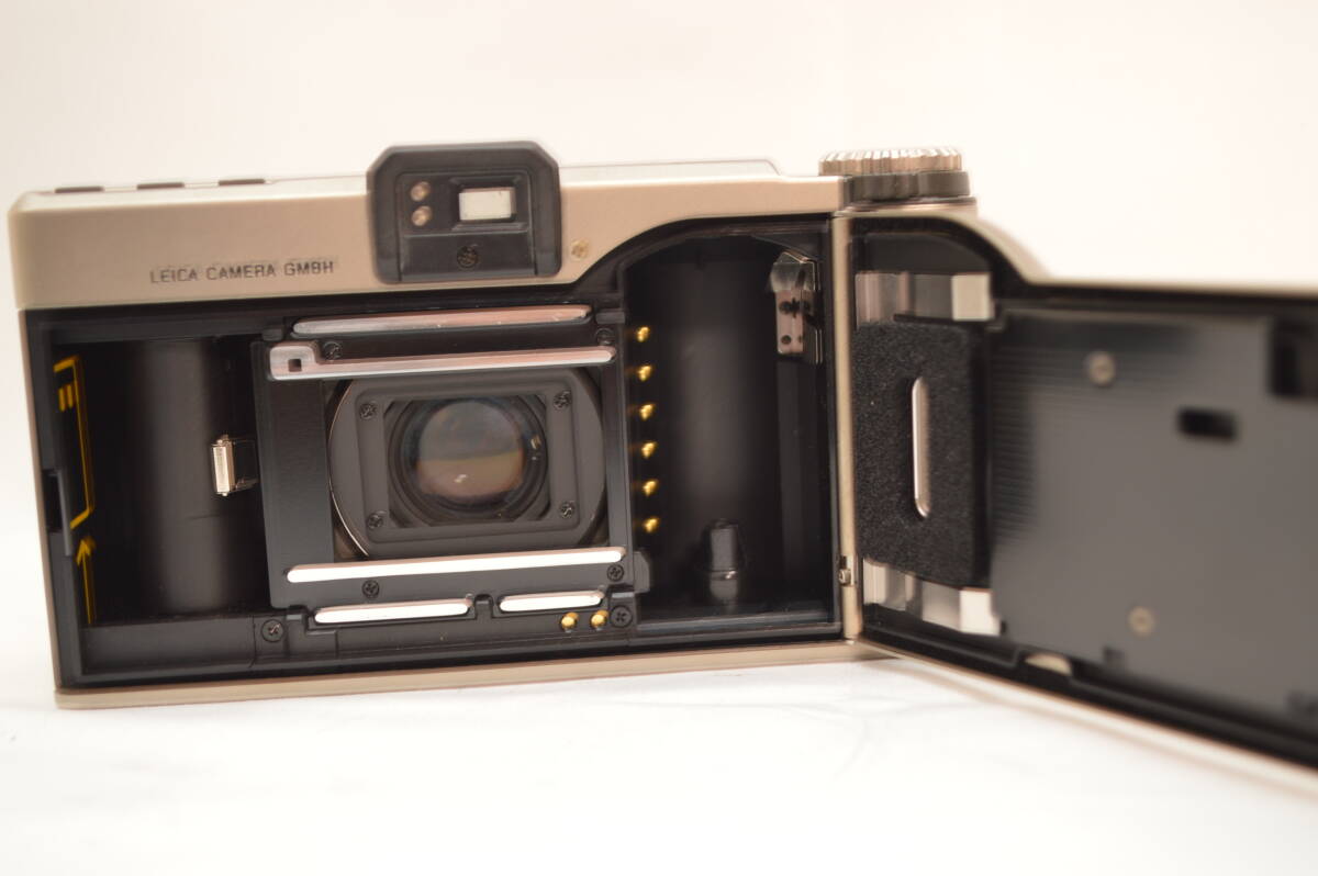 LEICA Minilux SUMMARIT F2.4 40mm Camera [p1218894293]