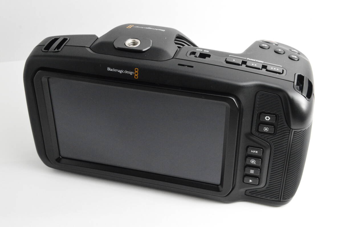 Blackmagic Design Pocket Cinema Camera 4K Micro Four Thirds Mount [x1238031816]