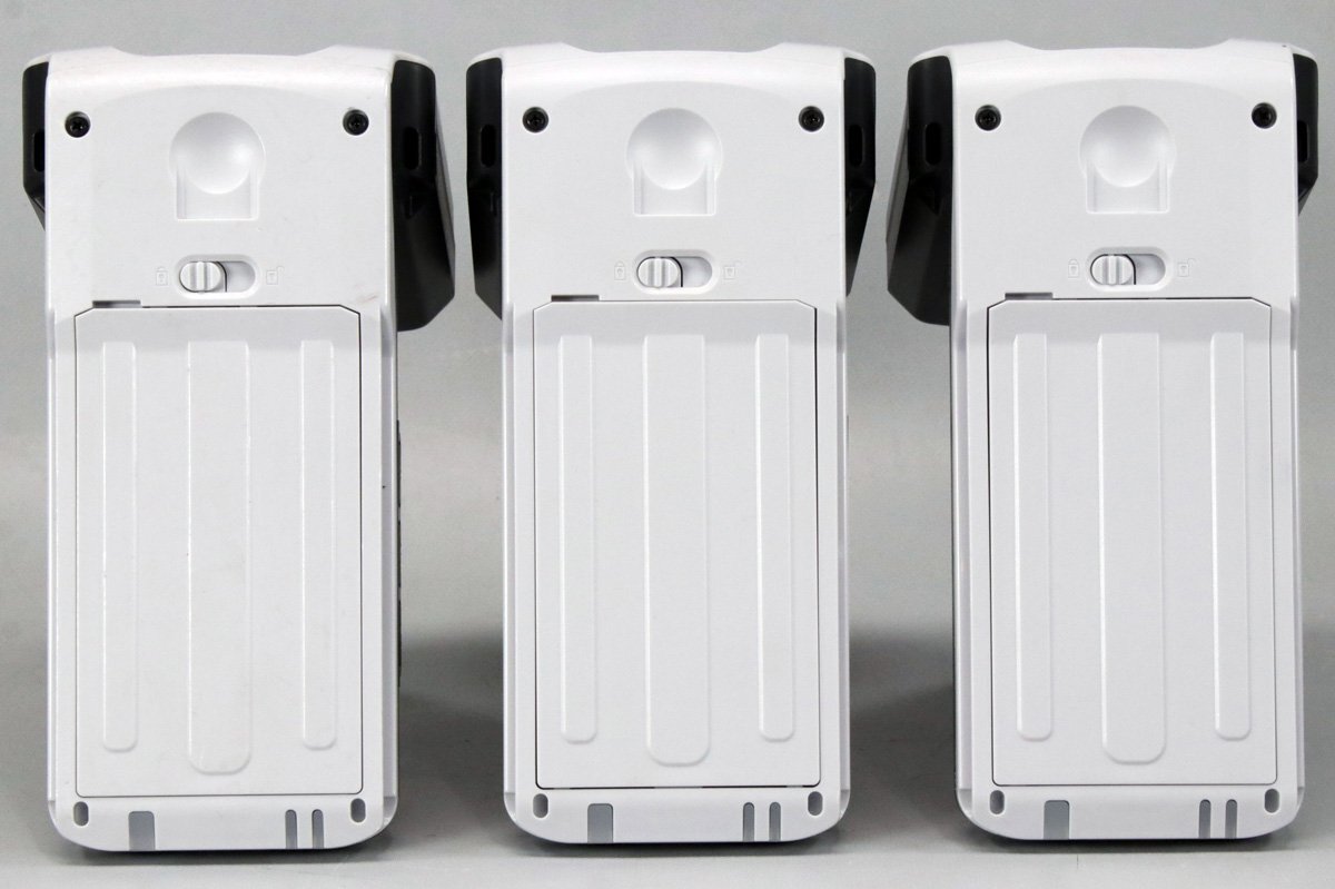DENSO SP1-QUBi RFID High Output Handy Scanner UHF Band RF Tag Set of 3 Communication Charging Unit Included [1209140268]