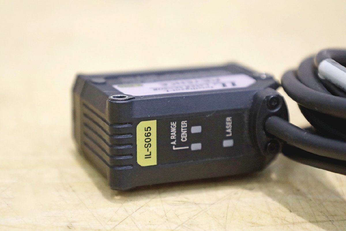 KEYENCE IL-S065 Sensor Head Set of 3 Pieces [v1209375931]