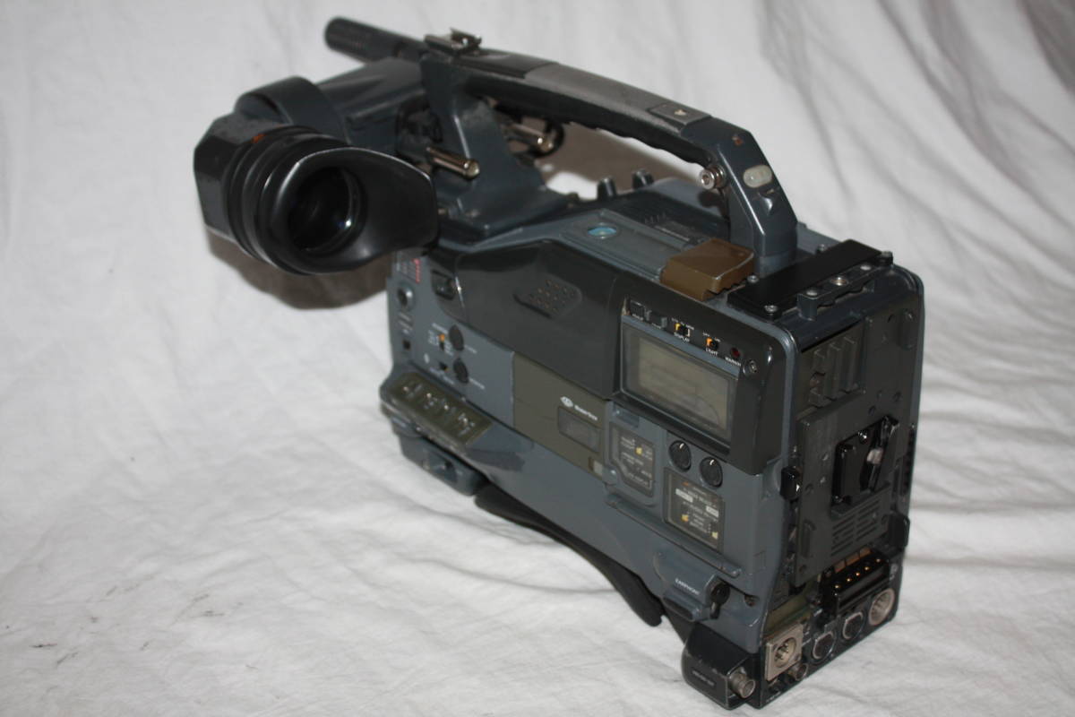 Sony HDW-730 HDCAM Broadcast Camcorder with HDVF-20A Viewfinder [e1046822765]